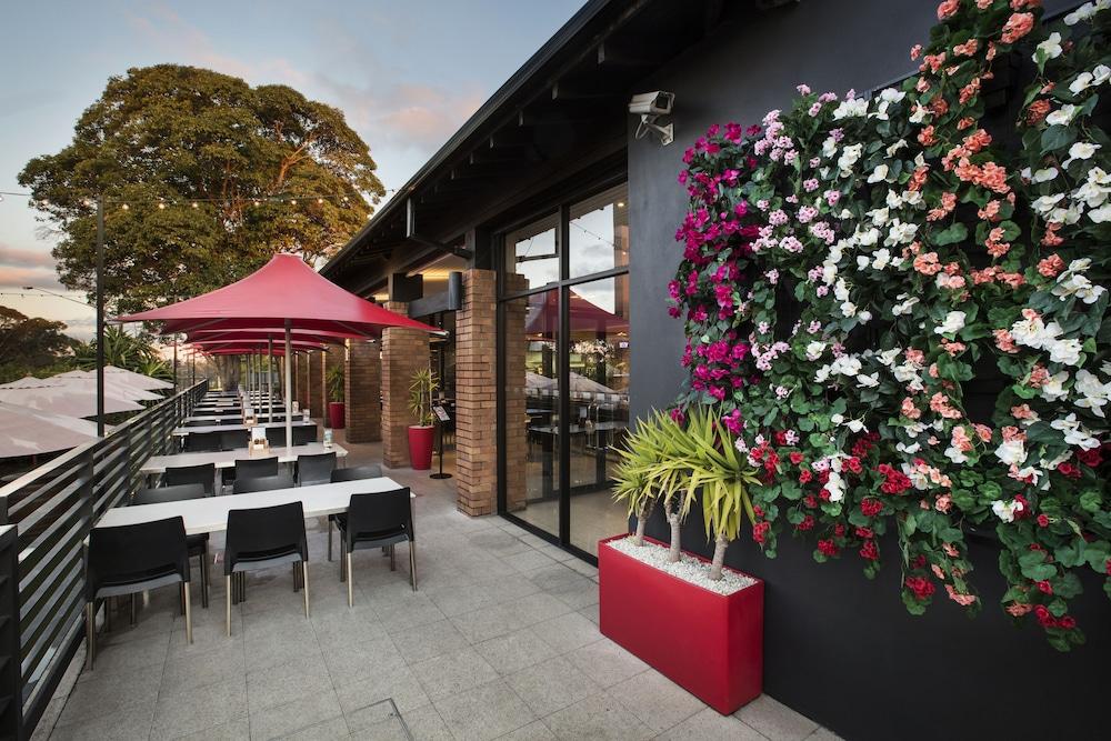 Nightcap At The Ranch Hotel Macquarie Park 외부 사진
